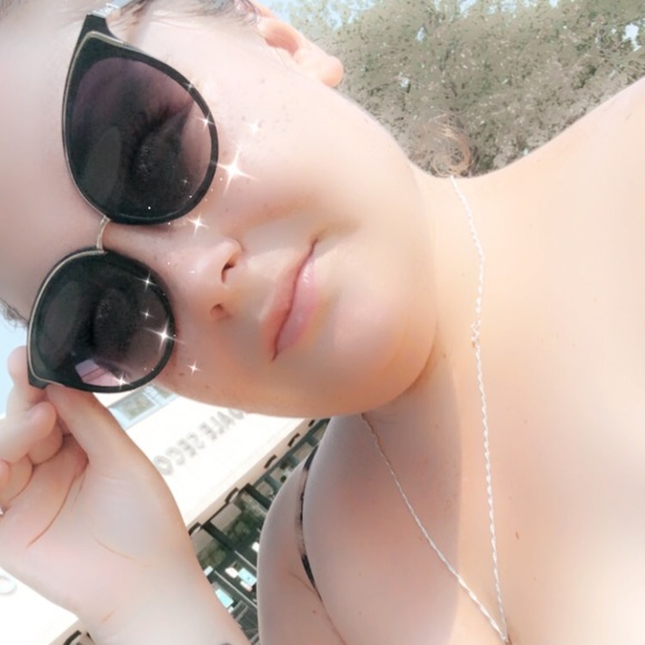 tianathompso888